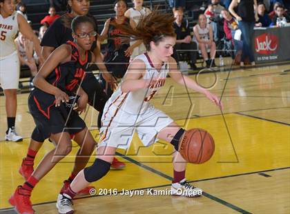 Thumbnail 2 in Antelope Valley vs. La Canada (CIF SS 3A Final) photogallery.