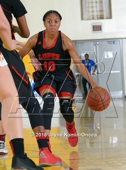 Thumbnail 1 in Antelope Valley vs. La Canada (CIF SS 3A Final) photogallery.