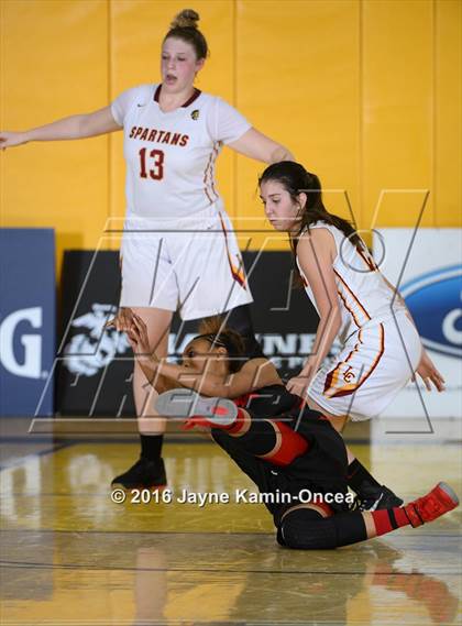 Thumbnail 1 in Antelope Valley vs. La Canada (CIF SS 3A Final) photogallery.