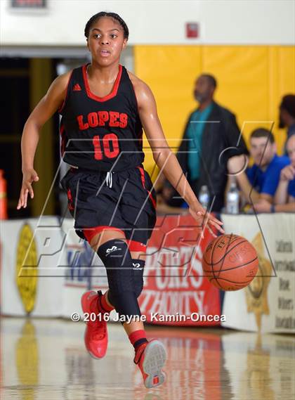 Thumbnail 3 in Antelope Valley vs. La Canada (CIF SS 3A Final) photogallery.