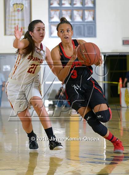Thumbnail 2 in Antelope Valley vs. La Canada (CIF SS 3A Final) photogallery.