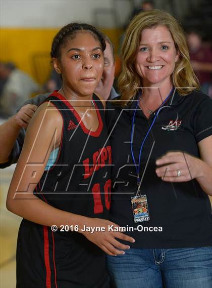 Thumbnail 2 in Antelope Valley vs. La Canada (CIF SS 3A Final) photogallery.