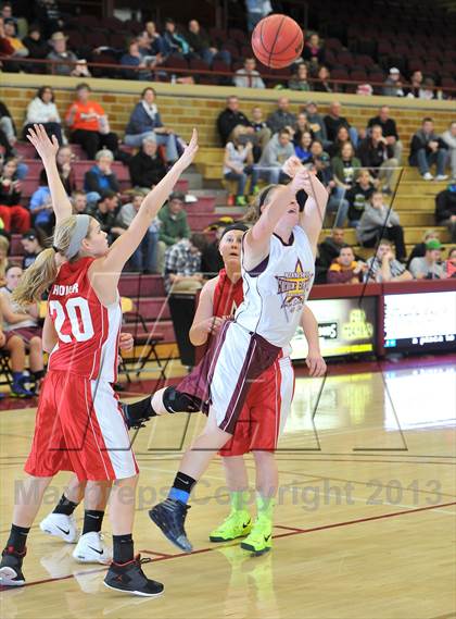 Thumbnail 2 in Minnesota vs Wisconsin (Border Battle All-Star Game) photogallery.