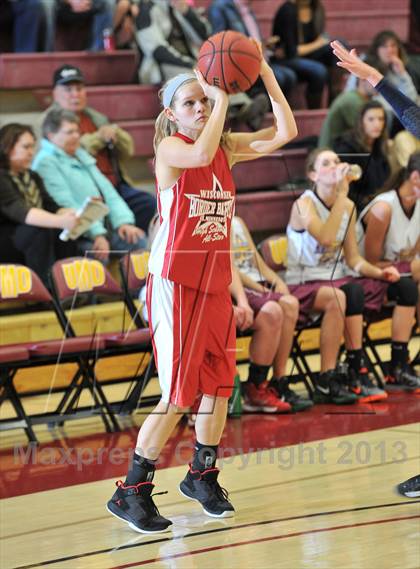 Thumbnail 1 in Minnesota vs Wisconsin (Border Battle All-Star Game) photogallery.