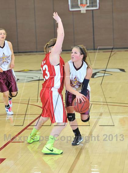 Thumbnail 1 in Minnesota vs Wisconsin (Border Battle All-Star Game) photogallery.