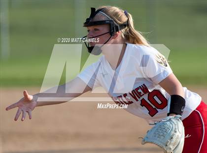 Thumbnail 2 in Highlands Ranch @ Castle View (Senior Night) photogallery.