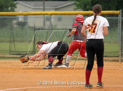 Thumbnail 1 in West Nassau vs. Bishop Snyder (FHSAA Regional Semifinal) photogallery.