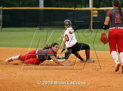 Thumbnail 1 in West Nassau vs. Bishop Snyder (FHSAA Regional Semifinal) photogallery.