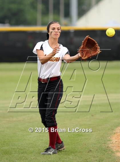 Thumbnail 2 in West Nassau vs. Bishop Snyder (FHSAA Regional Semifinal) photogallery.
