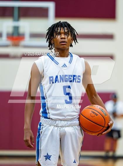 Thumbnail 3 in Tompkins vs. Sterling (McDonald's Texas Invitational) photogallery.