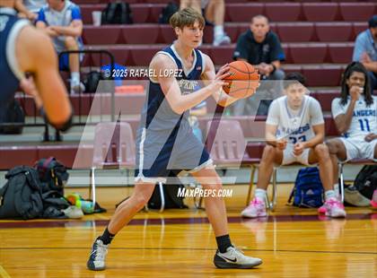 Thumbnail 1 in Tompkins vs. Sterling (McDonald's Texas Invitational) photogallery.