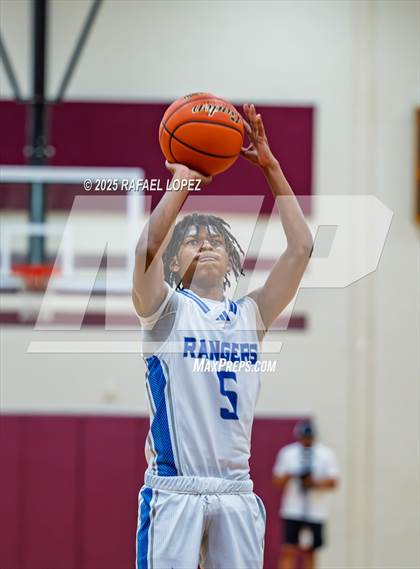 Thumbnail 3 in Tompkins vs. Sterling (McDonald's Texas Invitational) photogallery.