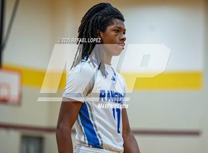 Thumbnail 2 in Tompkins vs. Sterling (McDonald's Texas Invitational) photogallery.