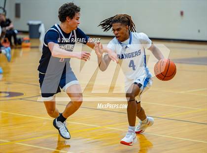 Thumbnail 2 in Tompkins vs. Sterling (McDonald's Texas Invitational) photogallery.