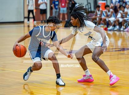 Thumbnail 3 in Tompkins vs. Sterling (McDonald's Texas Invitational) photogallery.