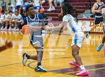 Thumbnail 2 in Tompkins vs. Sterling (McDonald's Texas Invitational) photogallery.