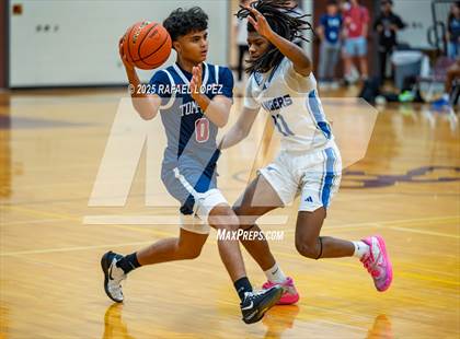 Thumbnail 1 in Tompkins vs. Sterling (McDonald's Texas Invitational) photogallery.