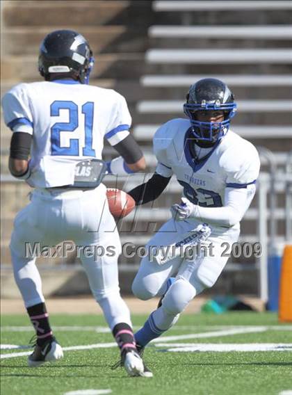Thumbnail 2 in Clear Springs vs. Katy (Texas 5A D2 Playoffs) photogallery.