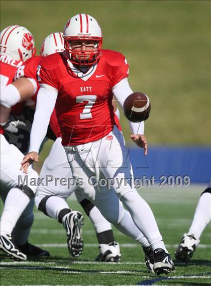 Thumbnail 2 in Clear Springs vs. Katy (Texas 5A D2 Playoffs) photogallery.