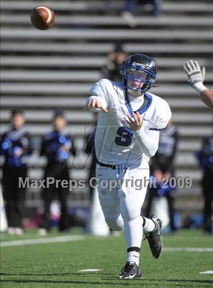 Thumbnail 2 in Clear Springs vs. Katy (Texas 5A D2 Playoffs) photogallery.