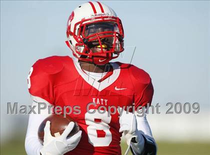 Thumbnail 3 in Clear Springs vs. Katy (Texas 5A D2 Playoffs) photogallery.