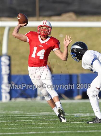 Thumbnail 3 in Clear Springs vs. Katy (Texas 5A D2 Playoffs) photogallery.