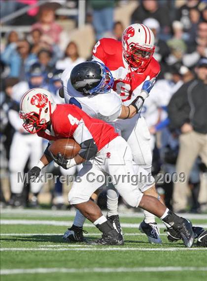 Thumbnail 2 in Clear Springs vs. Katy (Texas 5A D2 Playoffs) photogallery.