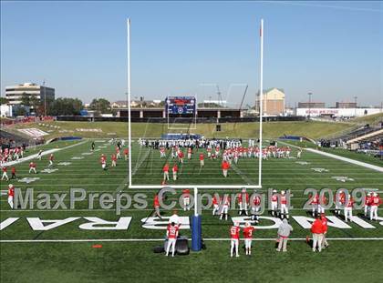 Thumbnail 2 in Clear Springs vs. Katy (Texas 5A D2 Playoffs) photogallery.