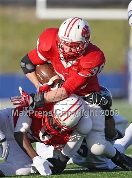 Thumbnail 2 in Clear Springs vs. Katy (Texas 5A D2 Playoffs) photogallery.