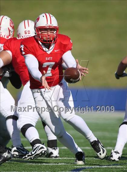Thumbnail 1 in Clear Springs vs. Katy (Texas 5A D2 Playoffs) photogallery.