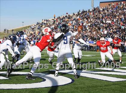 Thumbnail 3 in Clear Springs vs. Katy (Texas 5A D2 Playoffs) photogallery.
