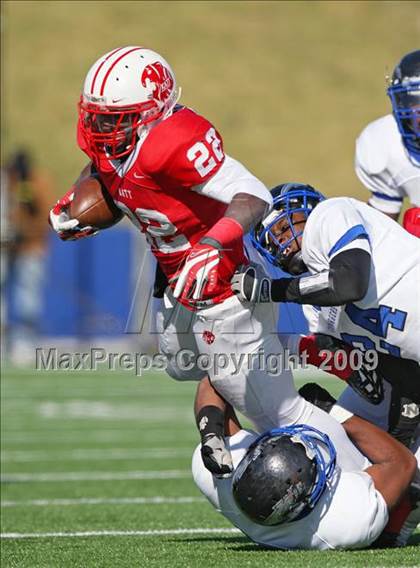 Thumbnail 1 in Clear Springs vs. Katy (Texas 5A D2 Playoffs) photogallery.
