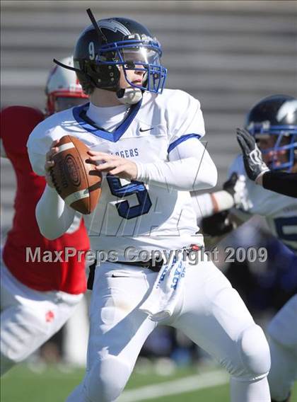 Thumbnail 2 in Clear Springs vs. Katy (Texas 5A D2 Playoffs) photogallery.