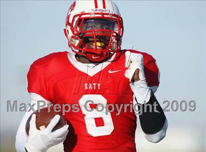 Thumbnail 1 in Clear Springs vs. Katy (Texas 5A D2 Playoffs) photogallery.