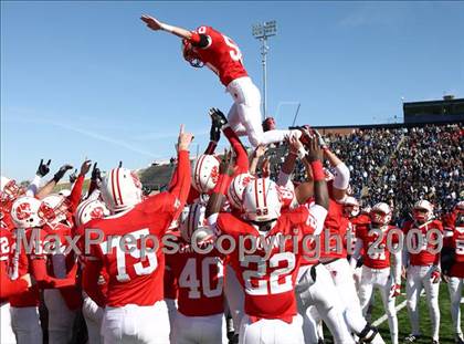 Thumbnail 2 in Clear Springs vs. Katy (Texas 5A D2 Playoffs) photogallery.