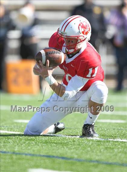 Thumbnail 3 in Clear Springs vs. Katy (Texas 5A D2 Playoffs) photogallery.