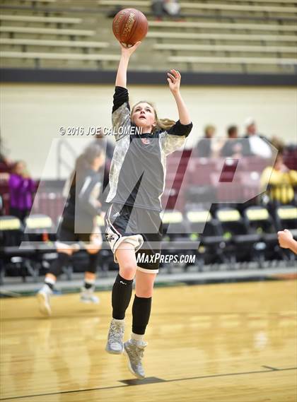Thumbnail 2 in Amarillo vs Churchill (NEISD Invitational) photogallery.