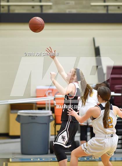 Thumbnail 3 in Amarillo vs Churchill (NEISD Invitational) photogallery.
