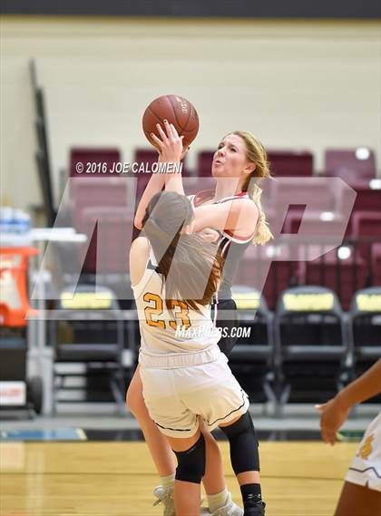 Thumbnail 3 in Amarillo vs Churchill (NEISD Invitational) photogallery.