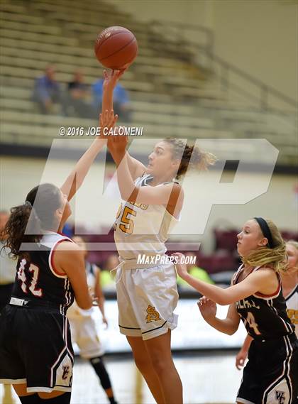 Thumbnail 3 in Amarillo vs Churchill (NEISD Invitational) photogallery.