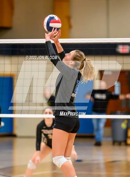Thumbnail 1 in Trumbull vs. Darien (CIAC Class LL FInal) photogallery.