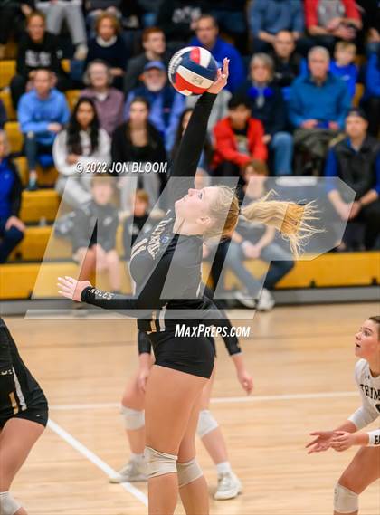 Thumbnail 1 in Trumbull vs. Darien (CIAC Class LL FInal) photogallery.