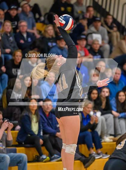 Thumbnail 3 in Trumbull vs. Darien (CIAC Class LL FInal) photogallery.