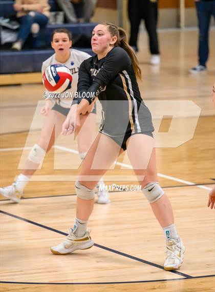 Thumbnail 3 in Trumbull vs. Darien (CIAC Class LL FInal) photogallery.