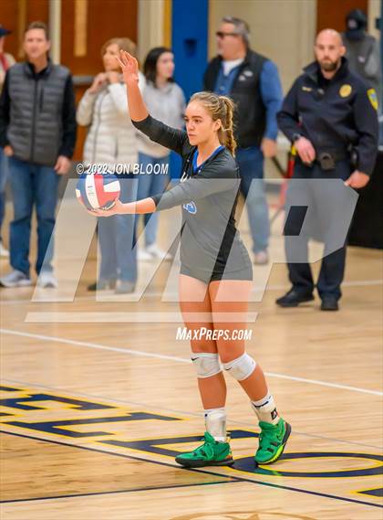 Thumbnail 1 in Trumbull vs. Darien (CIAC Class LL FInal) photogallery.
