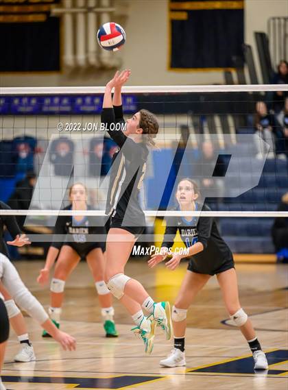 Thumbnail 1 in Trumbull vs. Darien (CIAC Class LL FInal) photogallery.