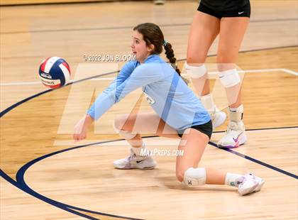Thumbnail 3 in Trumbull vs. Darien (CIAC Class LL FInal) photogallery.