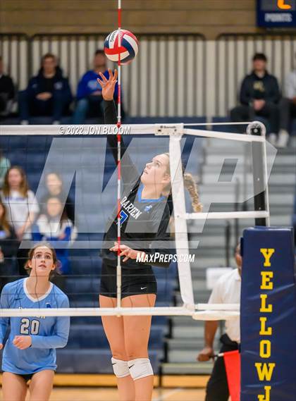 Thumbnail 2 in Trumbull vs. Darien (CIAC Class LL FInal) photogallery.