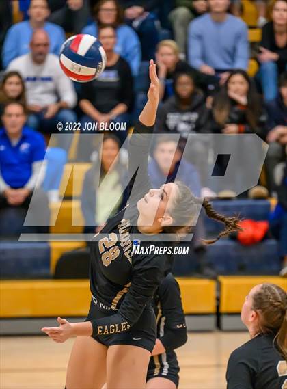 Thumbnail 2 in Trumbull vs. Darien (CIAC Class LL FInal) photogallery.