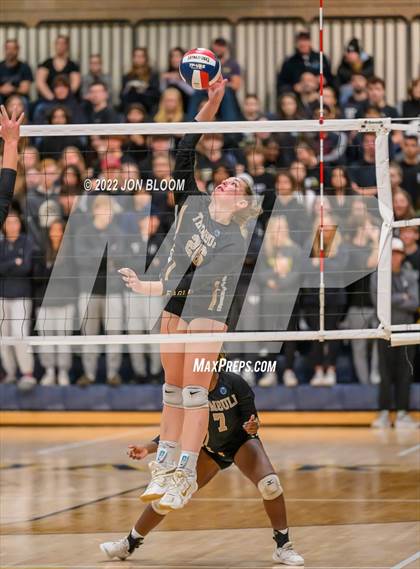 Thumbnail 1 in Trumbull vs. Darien (CIAC Class LL FInal) photogallery.